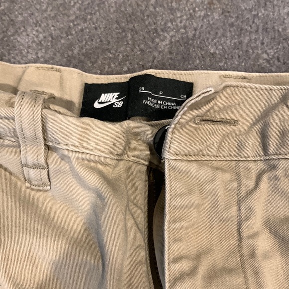 Nike Sb Shorts - Picture 3 of 5